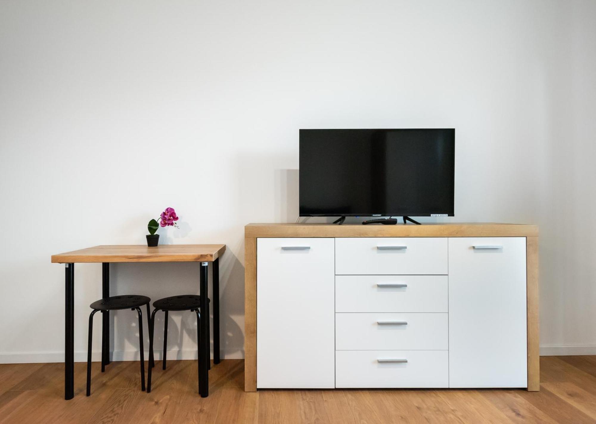 Hohome Comfy Apartments Warsawa Bagian luar foto